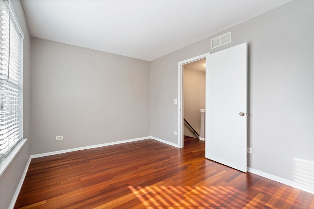 1940 Somerset Court, Romeoville, IL 60446