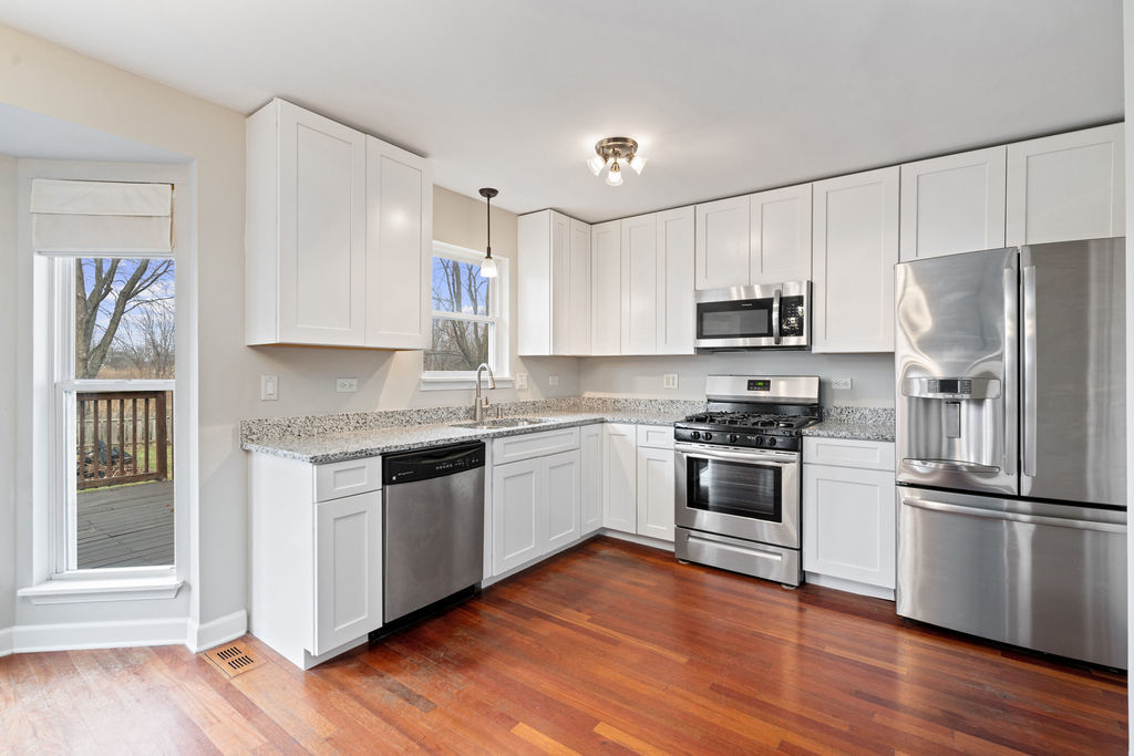 1940 Somerset Court, Romeoville, IL 60446