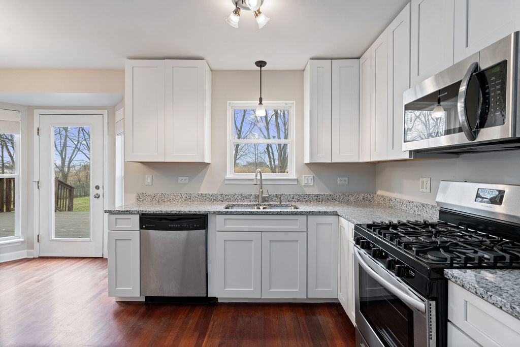 1940 Somerset Court, Romeoville, IL 60446