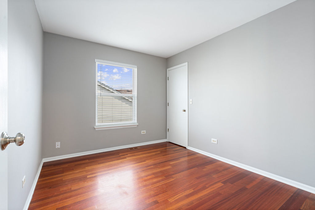 1940 Somerset Court, Romeoville, IL 60446