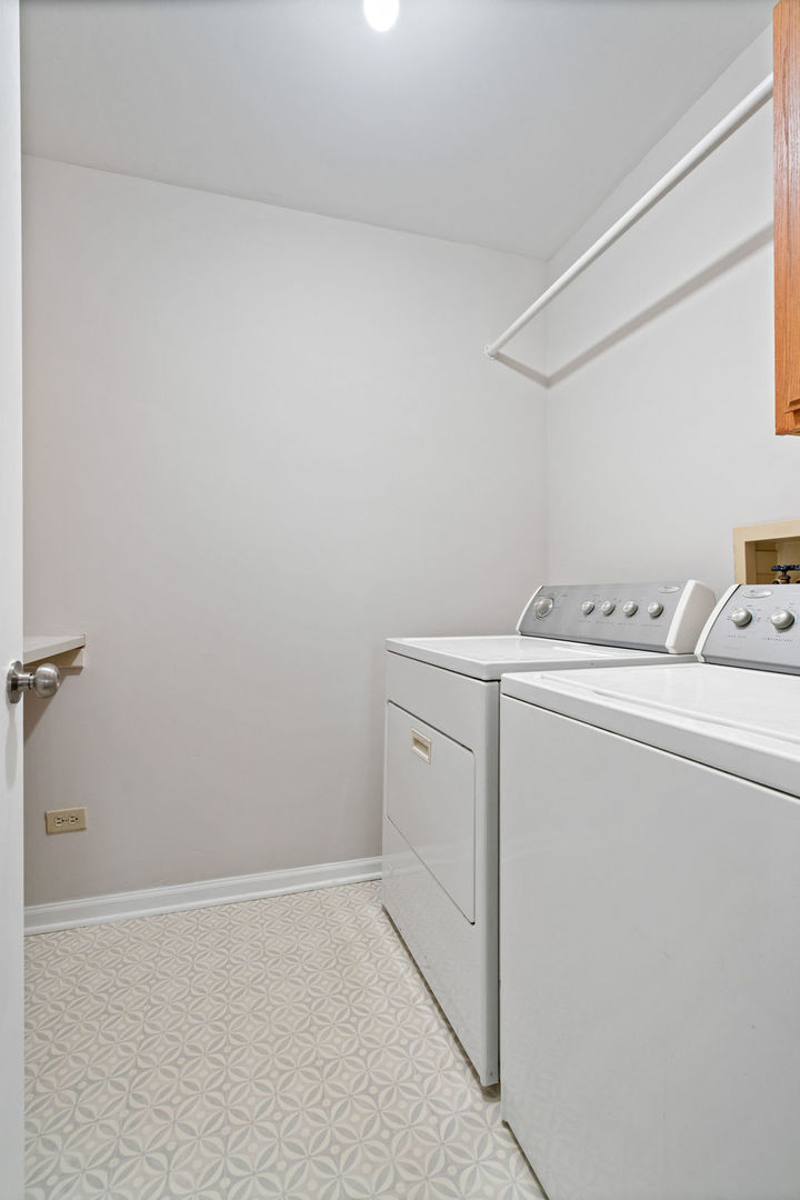 1940 Somerset Court, Romeoville, IL 60446