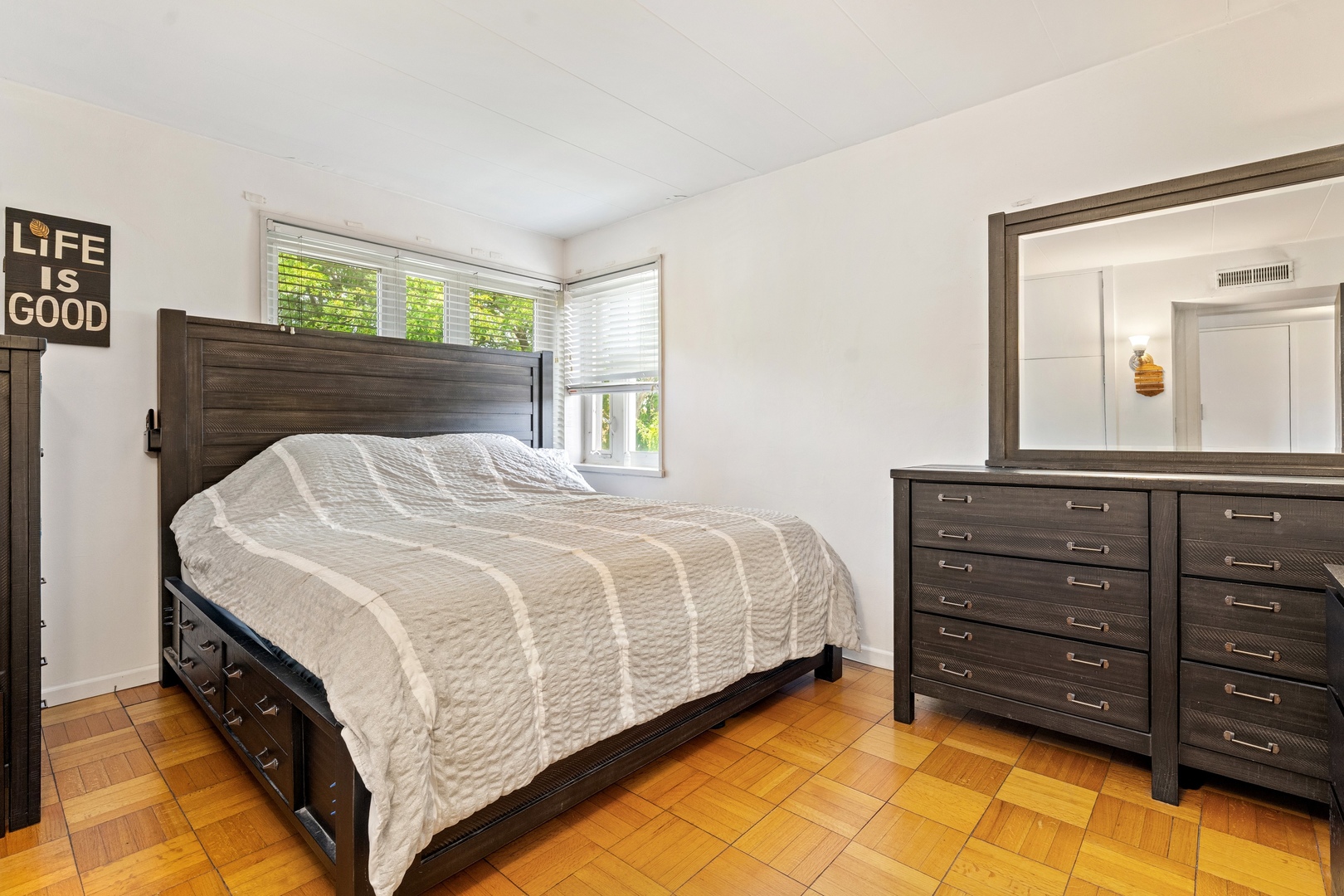 7202 Oak Avenue #4NE, River Forest, IL 60305