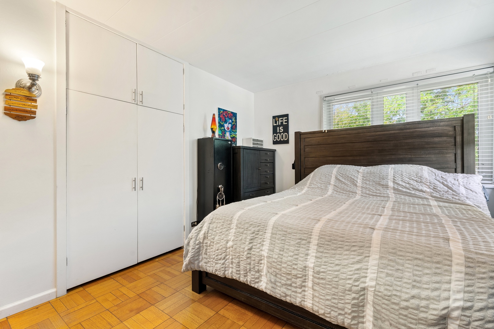 7202 Oak Avenue #4NE, River Forest, IL 60305