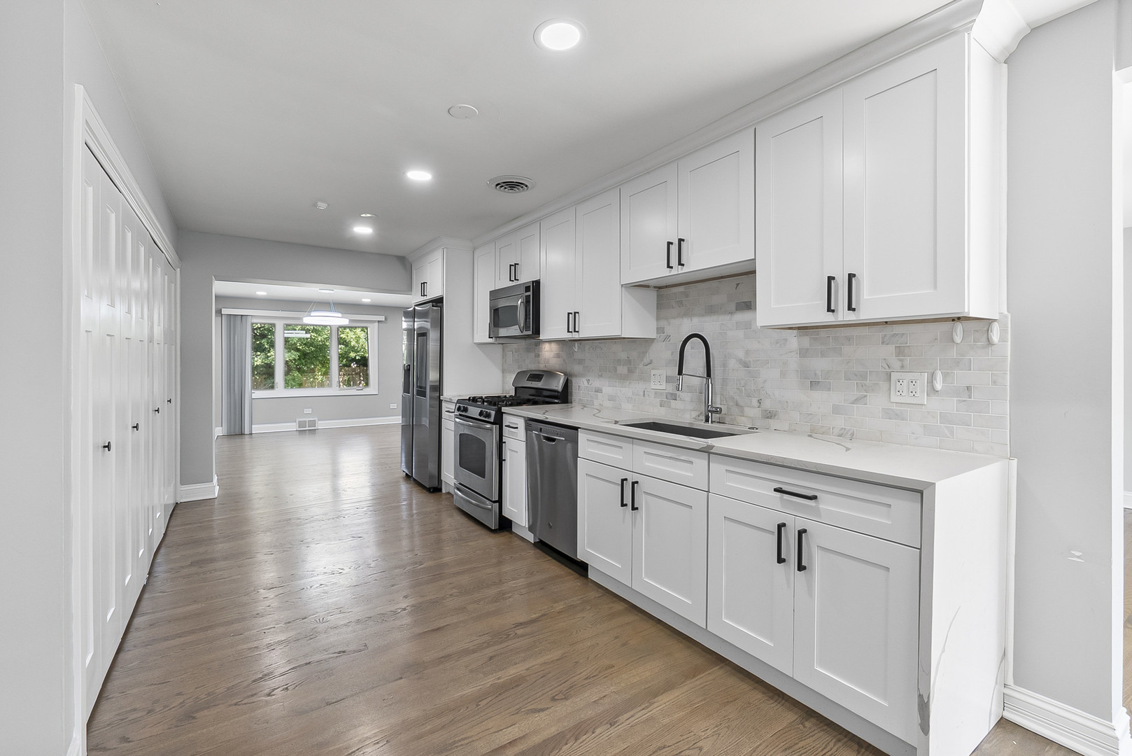 7240 Palma Lane, Morton Grove, IL 60053