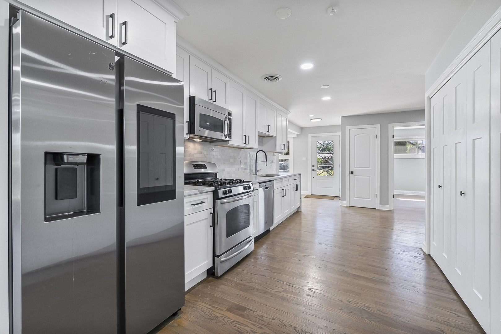 7240 Palma Lane, Morton Grove, IL 60053