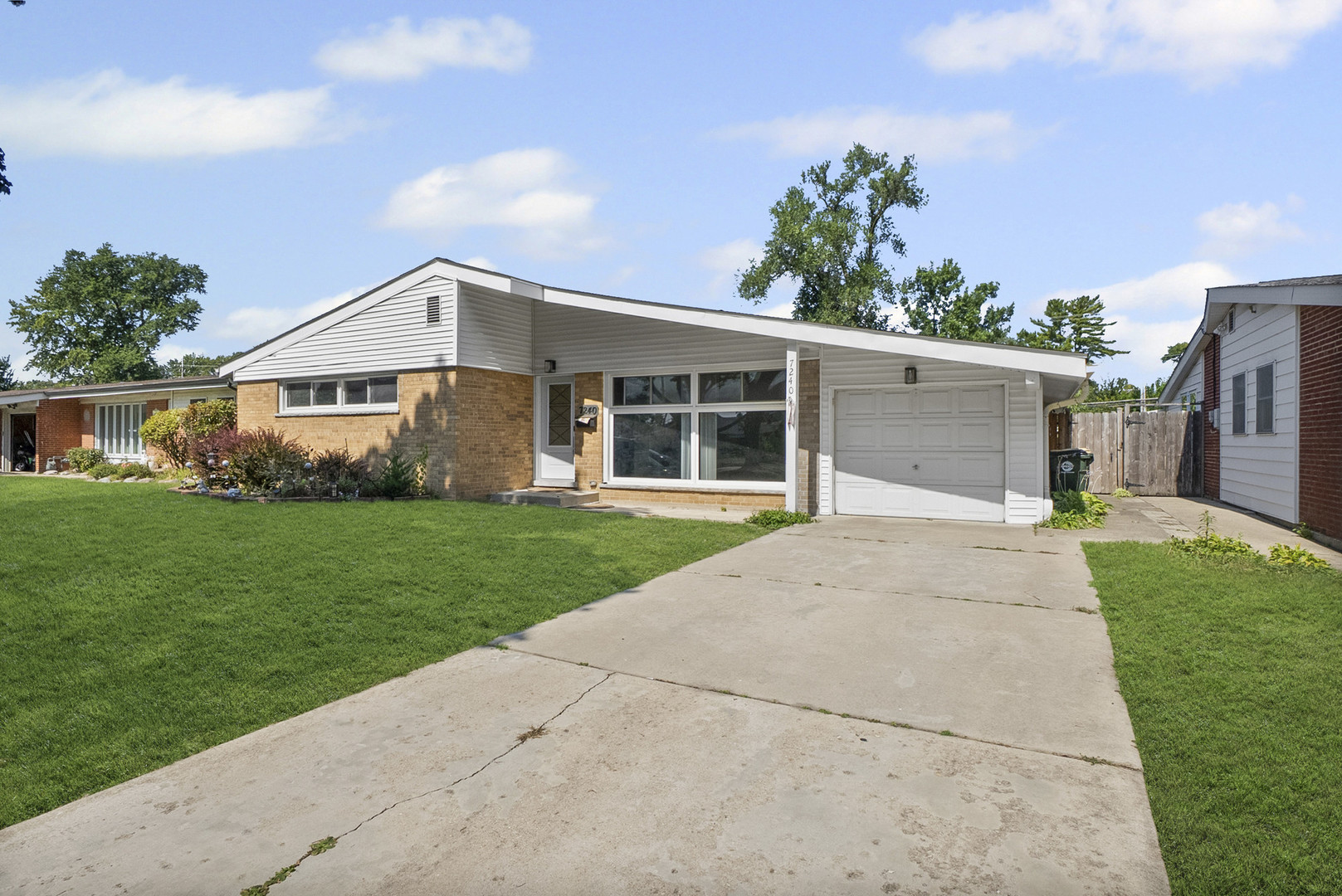 7240 Palma Lane, Morton Grove, IL 60053