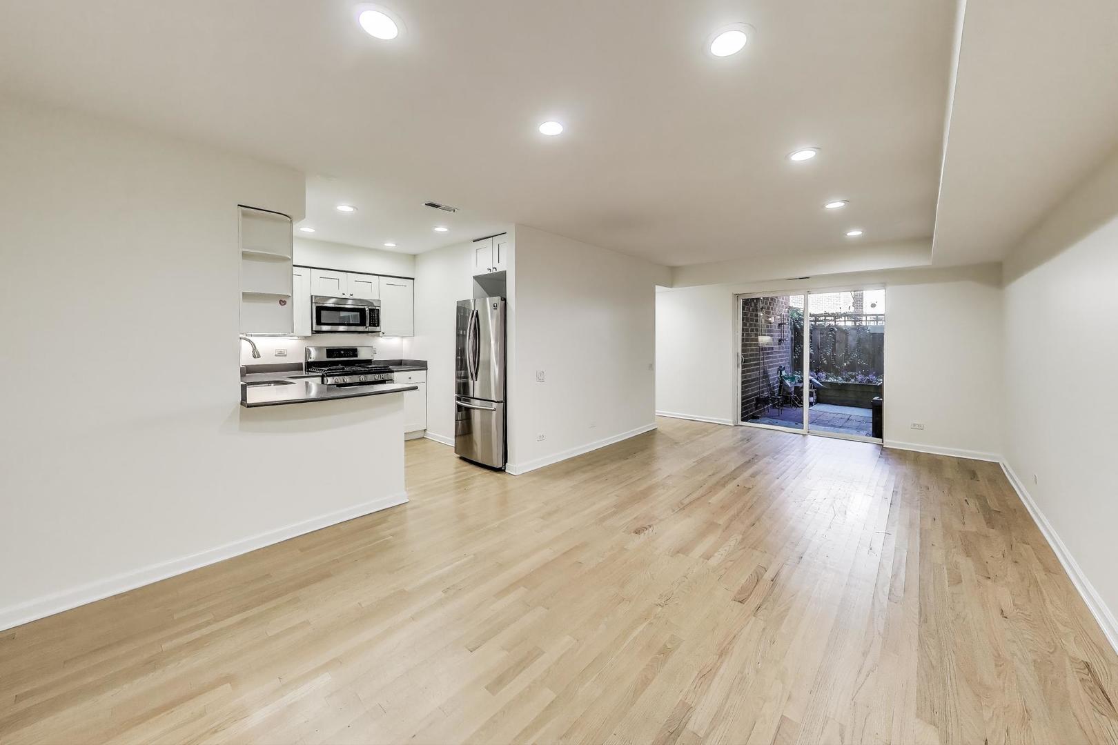 2045 N LARRABEE Street #7106, Chicago, IL 60614