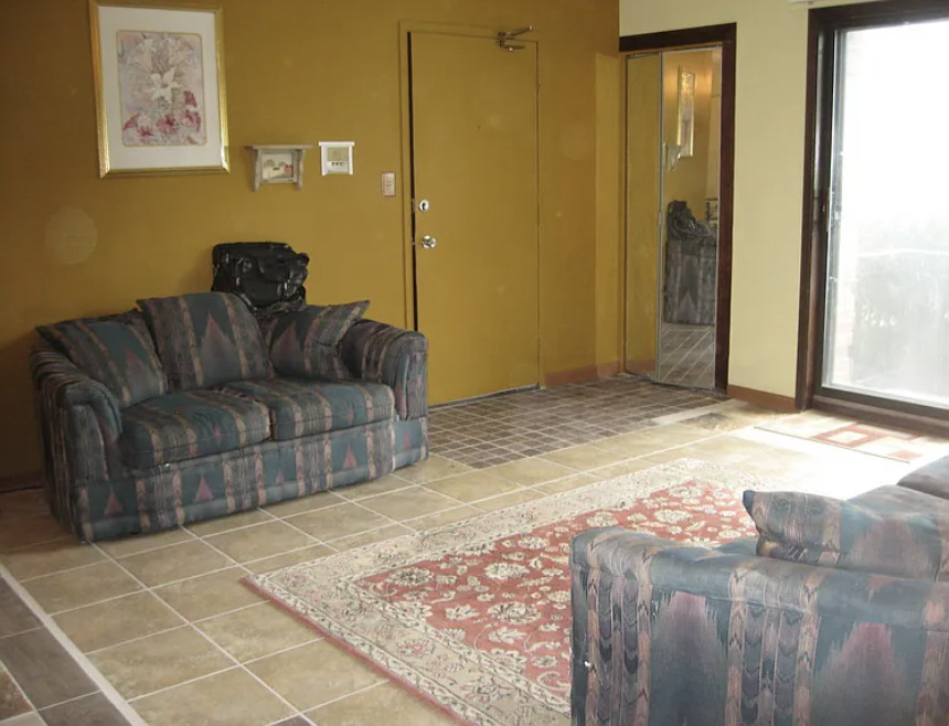 5403 Chateau Drive #1, Rolling Meadows, IL 60008