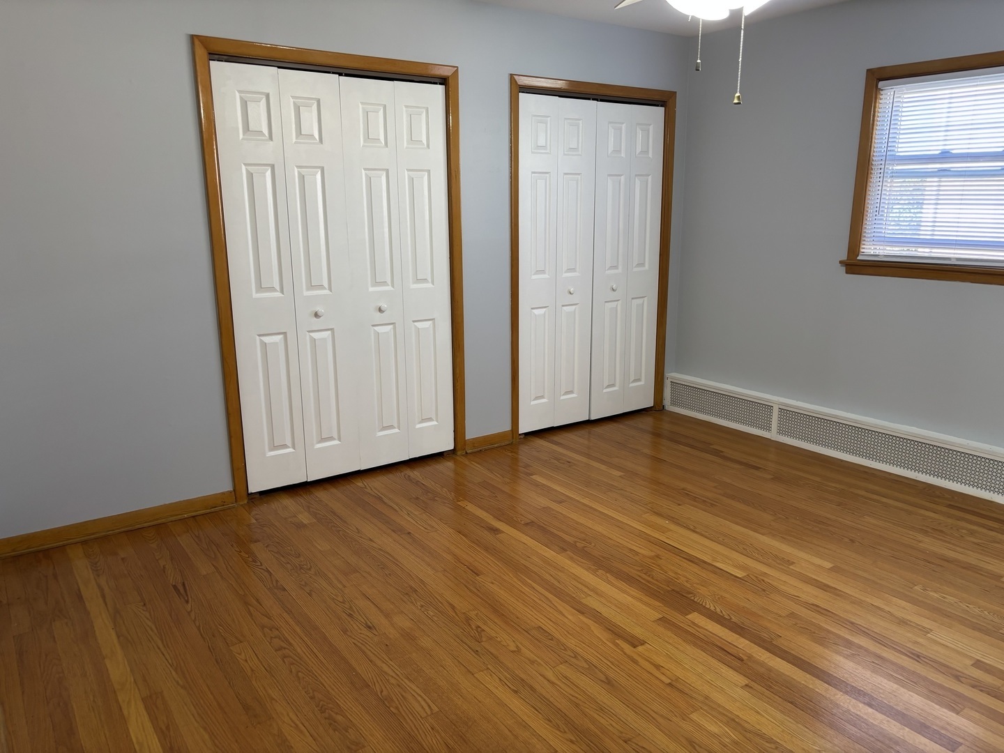 16W750 57 Street #1Fl, Clarendon Hills, IL 60514