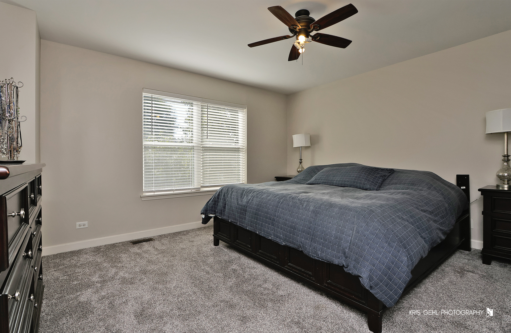 2800 SWEET CLOVER Way, Wauconda, IL 60084