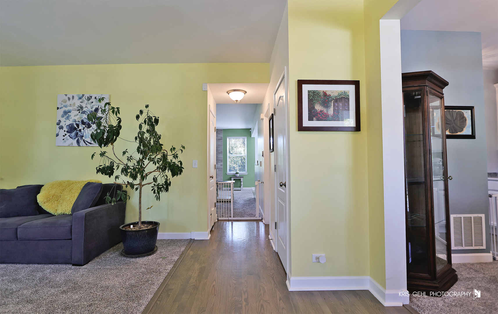 2800 SWEET CLOVER Way, Wauconda, IL 60084