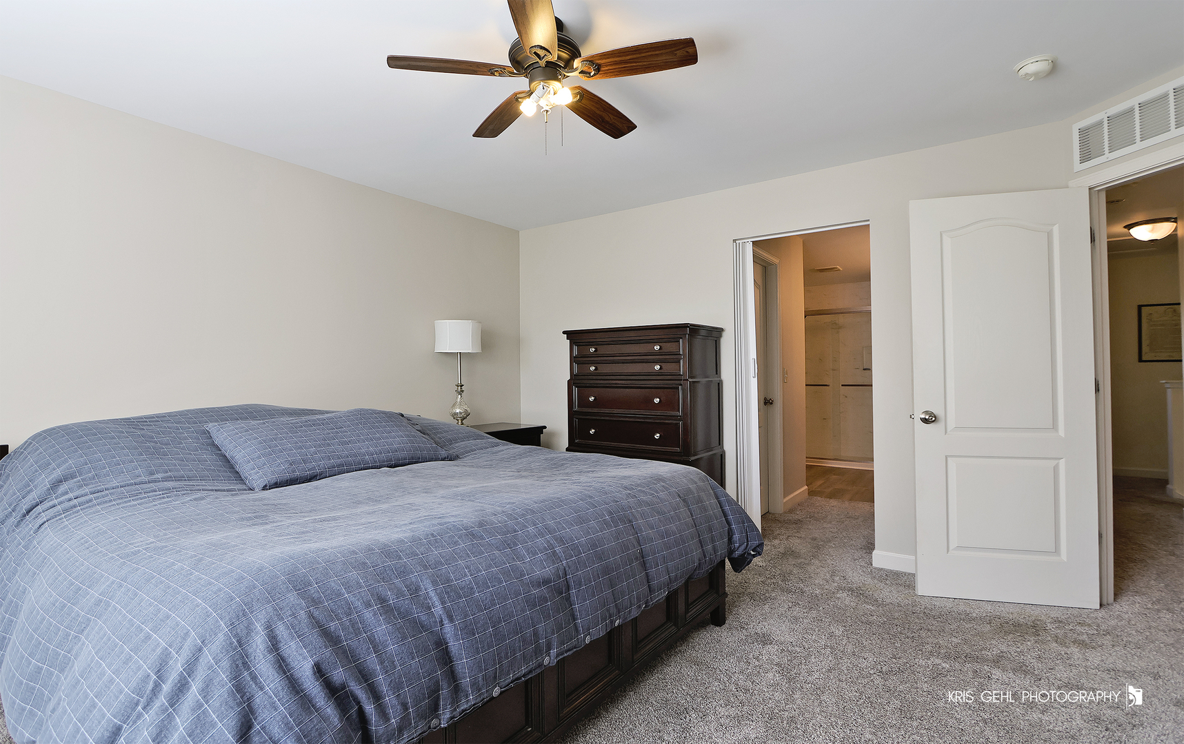 2800 SWEET CLOVER Way, Wauconda, IL 60084