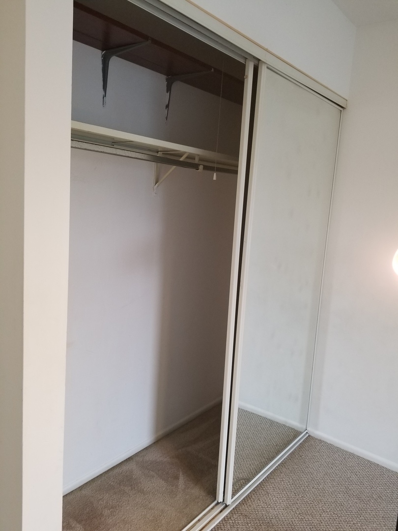 333 Jefferson Court, Vernon Hills, IL 60061