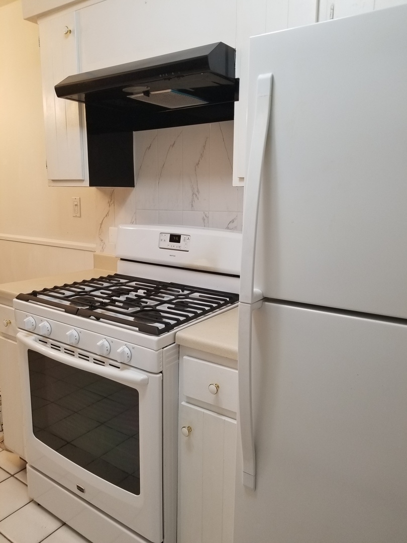 333 Jefferson Court, Vernon Hills, IL 60061