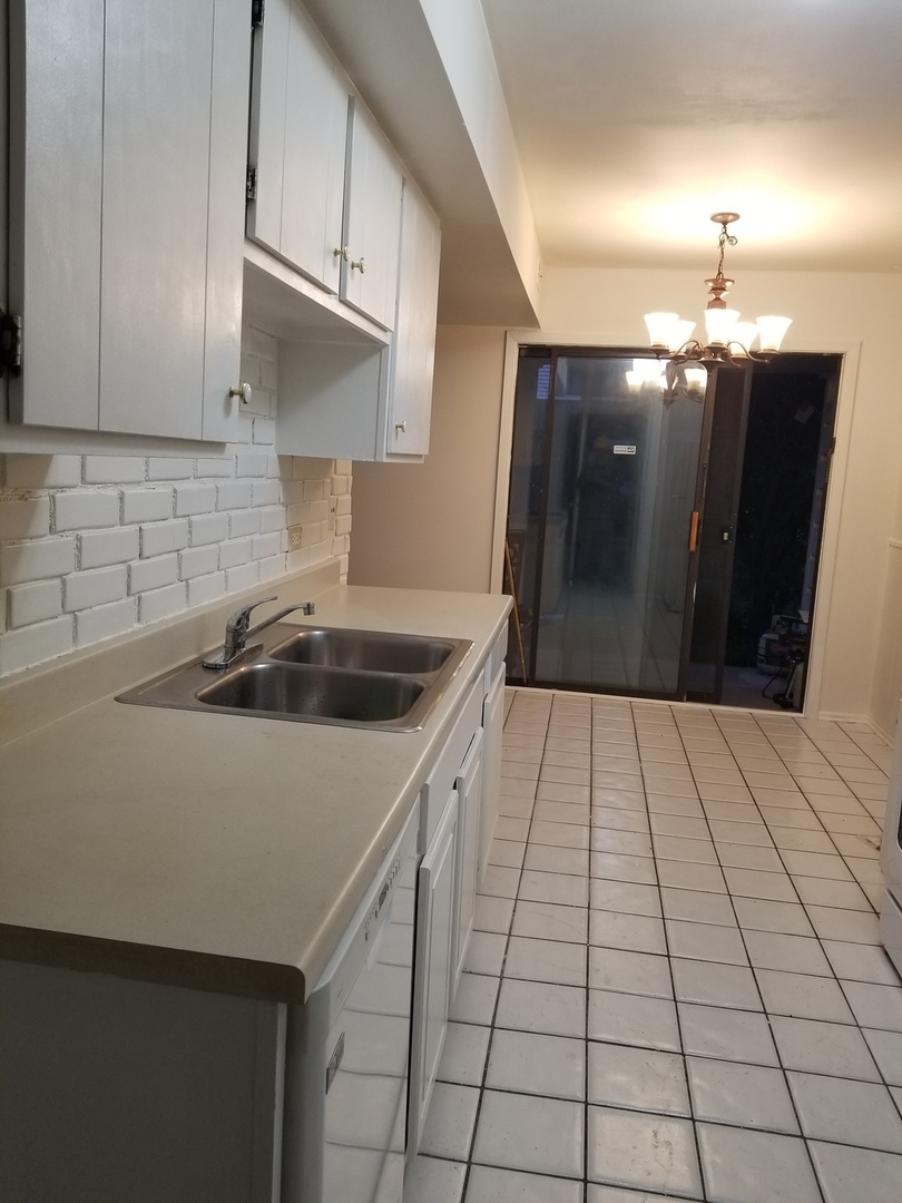 333 Jefferson Court, Vernon Hills, IL 60061