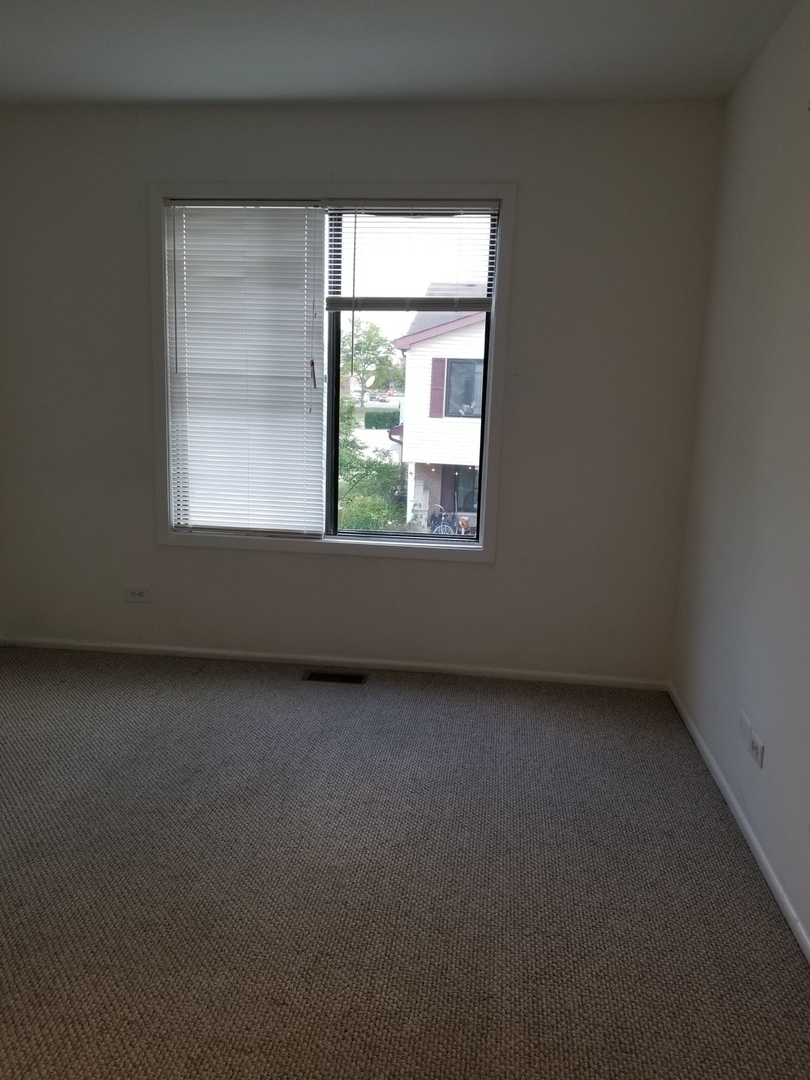 333 Jefferson Court, Vernon Hills, IL 60061