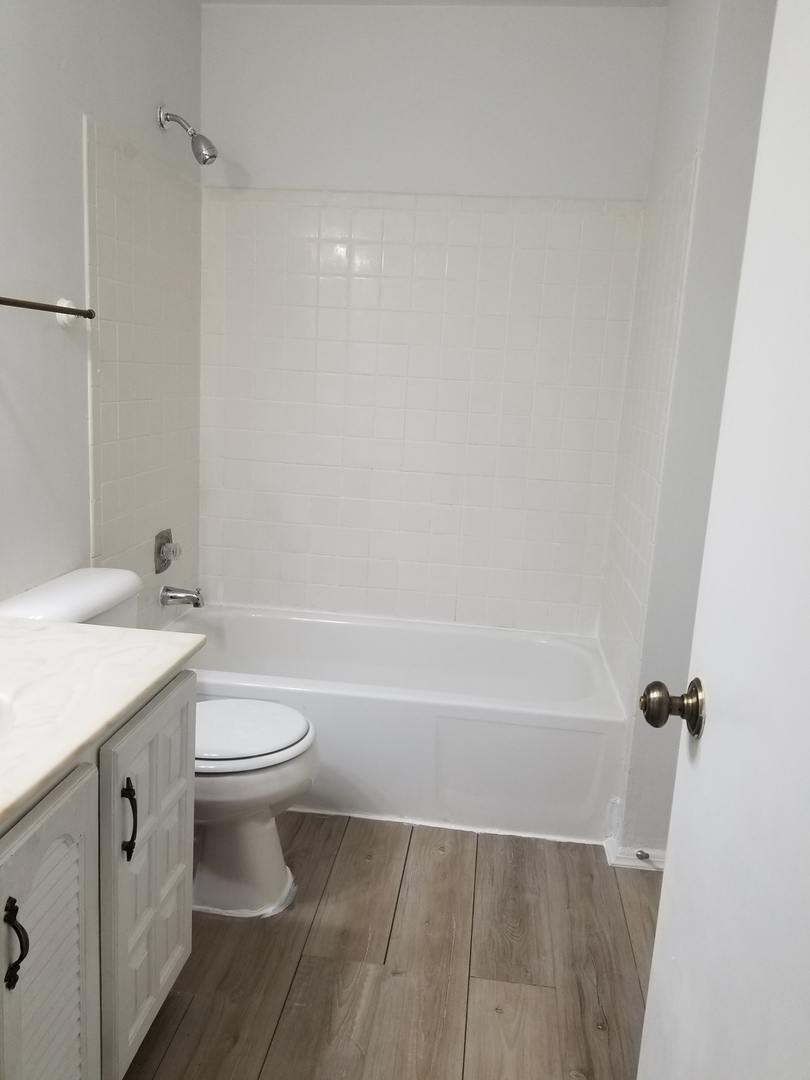 333 Jefferson Court, Vernon Hills, IL 60061