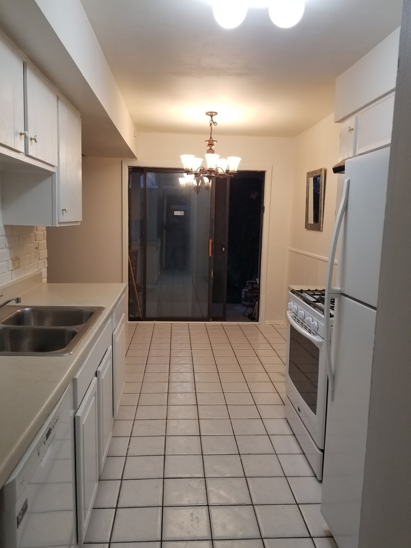 333 Jefferson Court, Vernon Hills, IL 60061