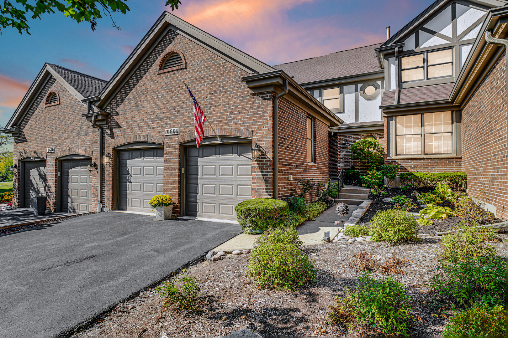 10666 Golf Road, Orland Park, IL 60462