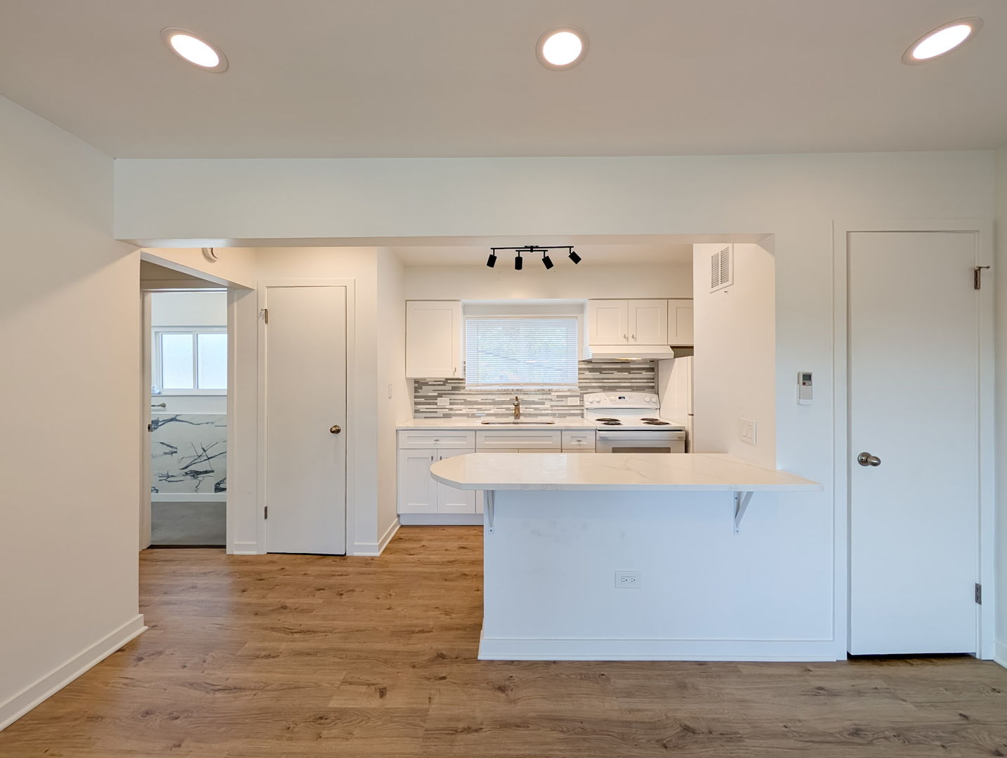 724 N Western Avenue #M, Park Ridge, IL 60068