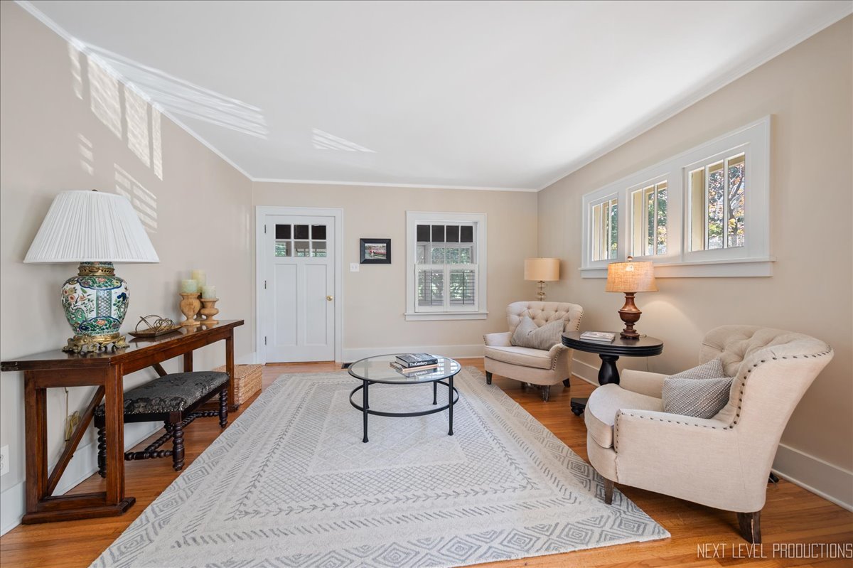 625 S 5th Street, St. Charles, IL 60174