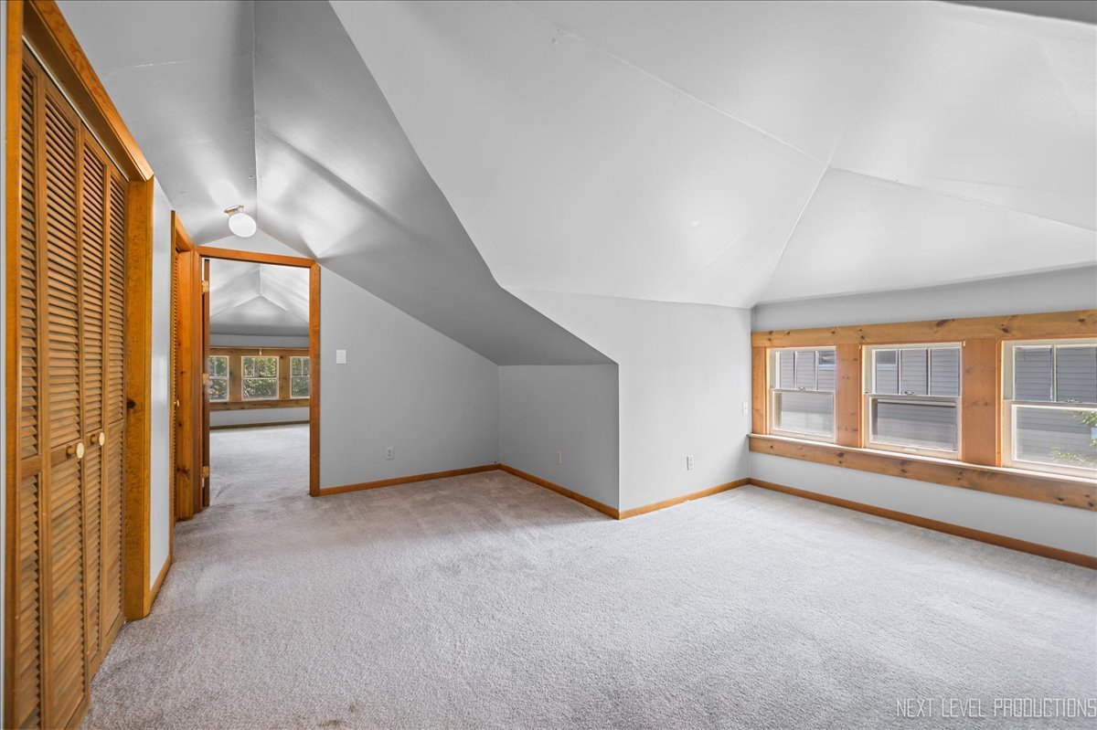 625 S 5th Street, St. Charles, IL 60174