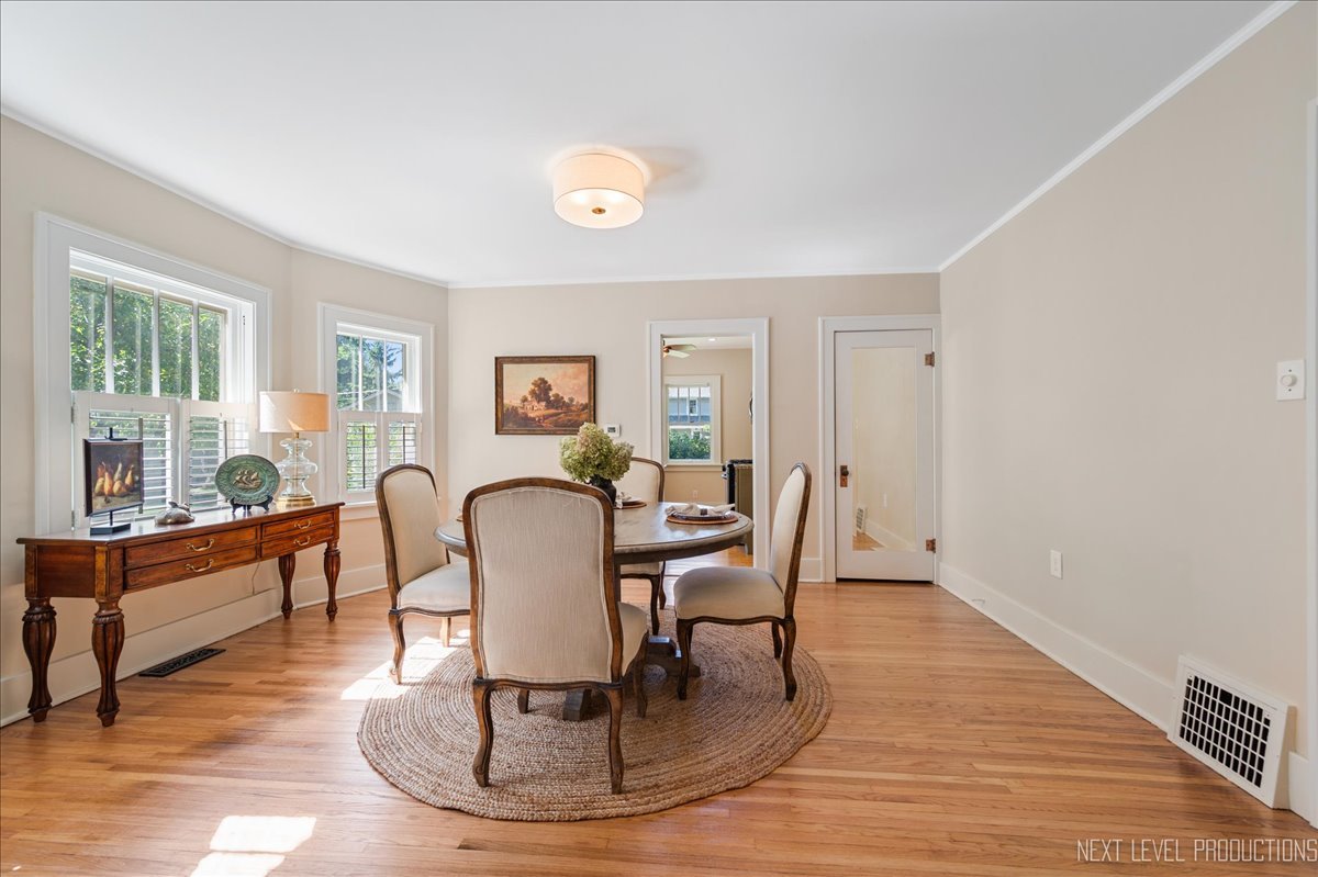 625 S 5th Street, St. Charles, IL 60174