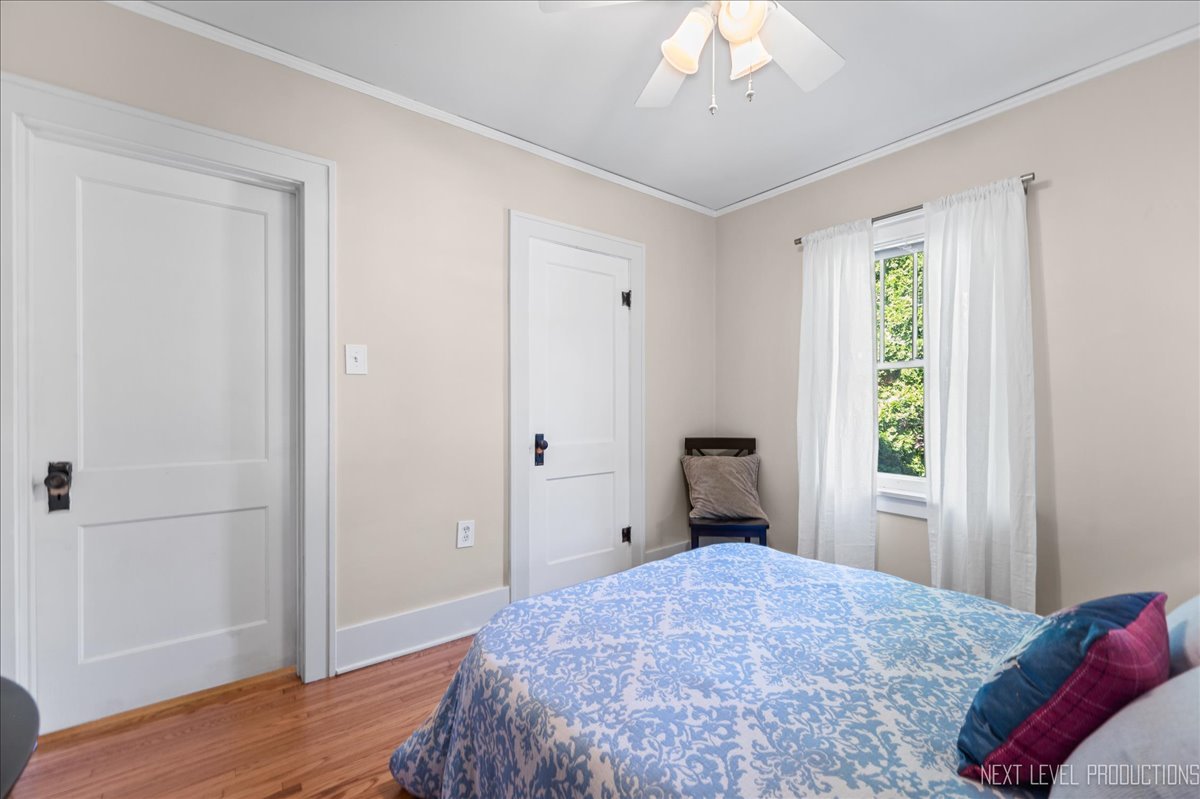 625 S 5th Street, St. Charles, IL 60174