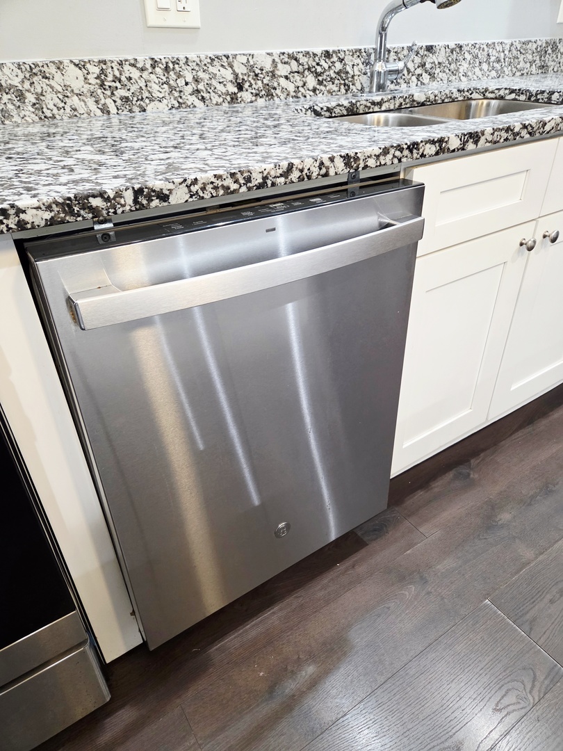 7734 S Langley Avenue, Chicago, IL 60619