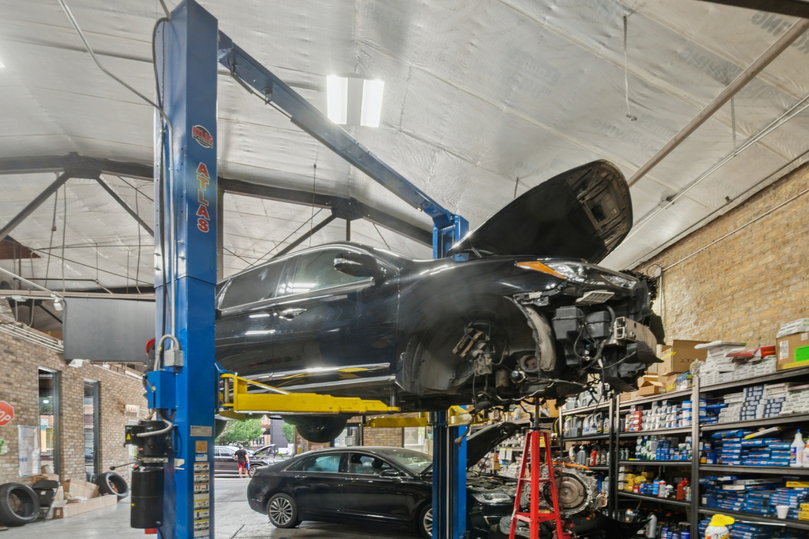 3263 W Fullerton Avenue, Chicago, IL 60647