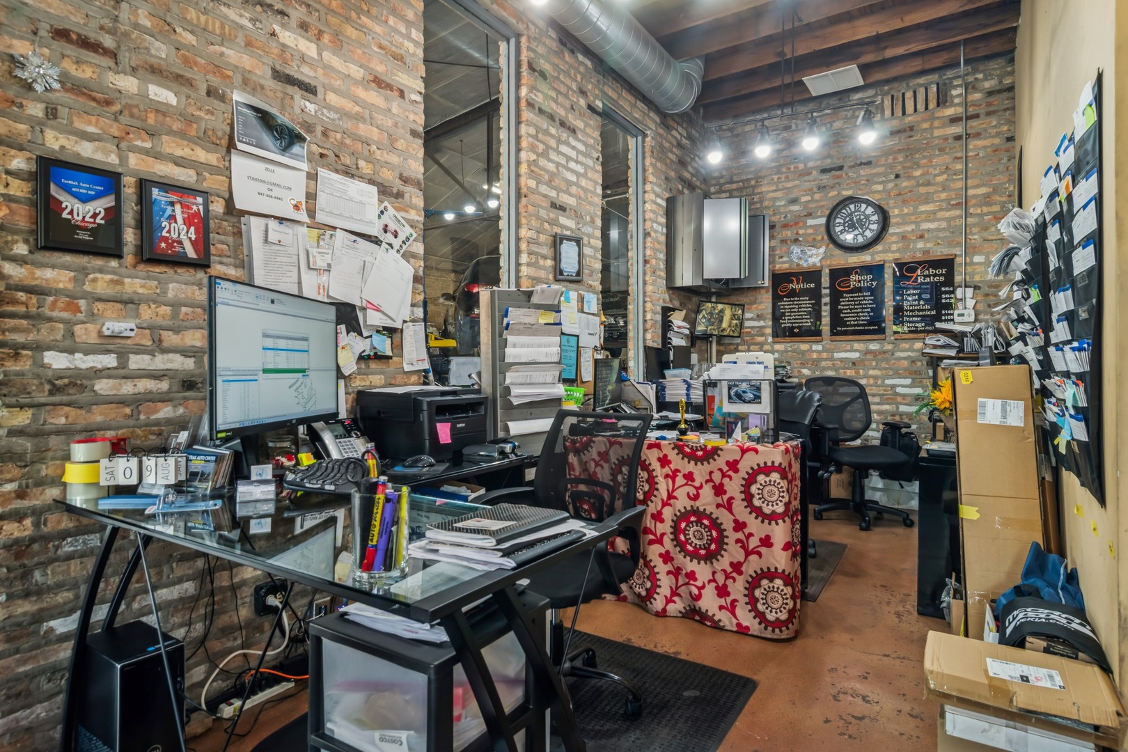 3263 W Fullerton Avenue, Chicago, IL 60647