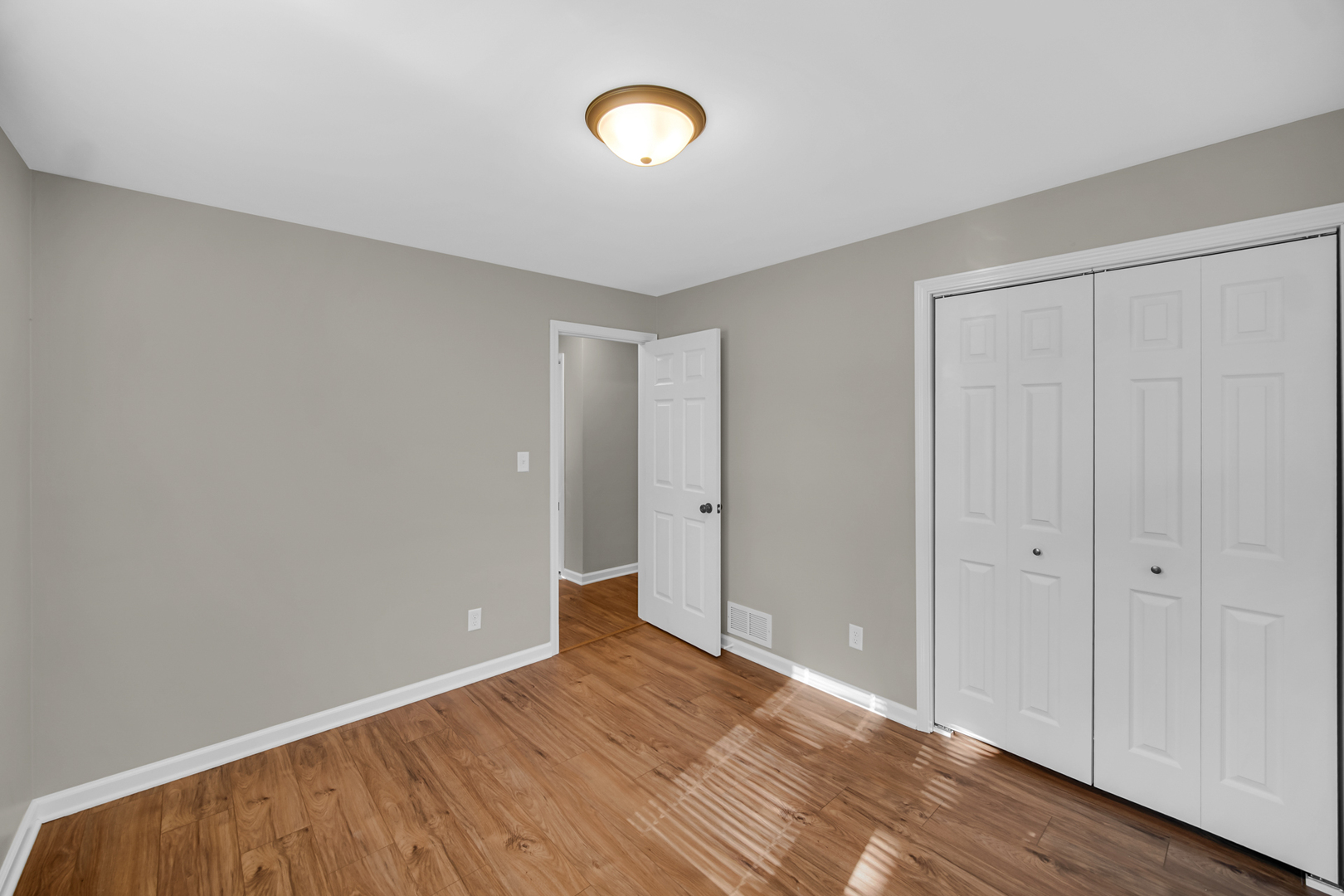 460 MARIAN Avenue, Bradley, IL 60915