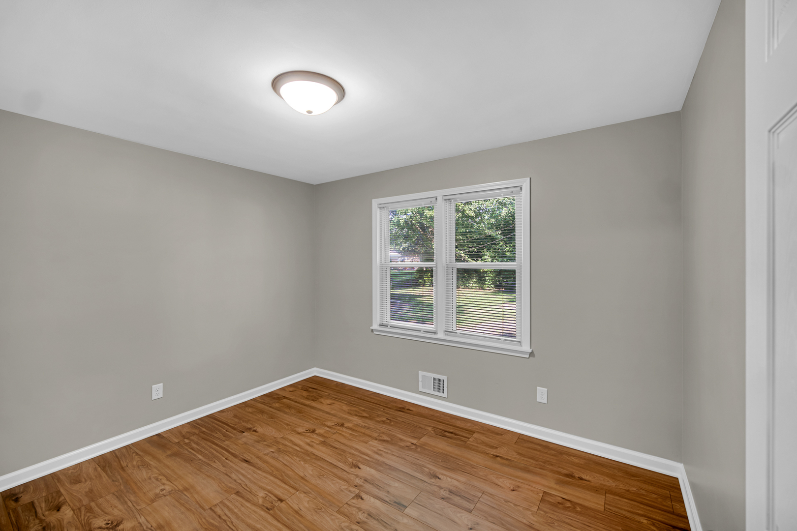 460 MARIAN Avenue, Bradley, IL 60915