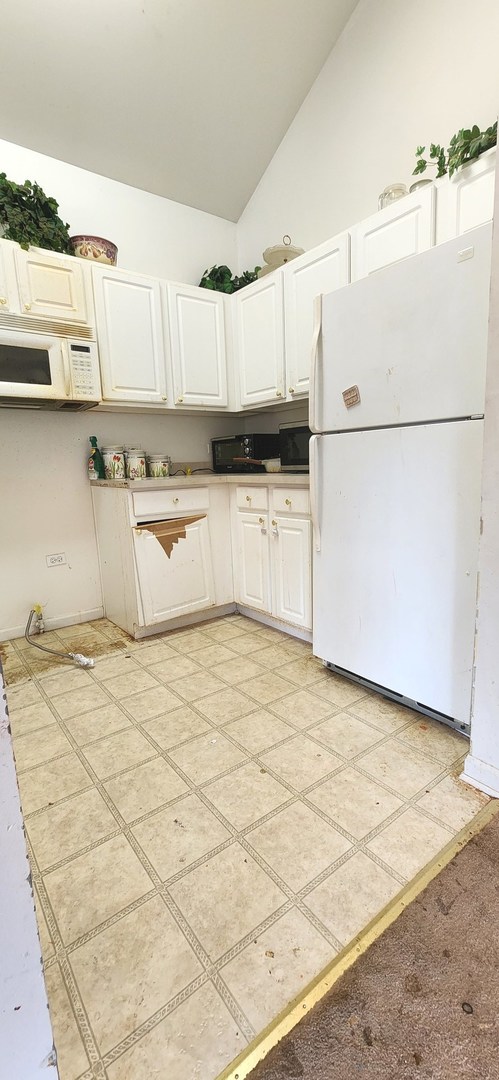 117 Enclave Circle #A, Bolingbrook, IL 60440