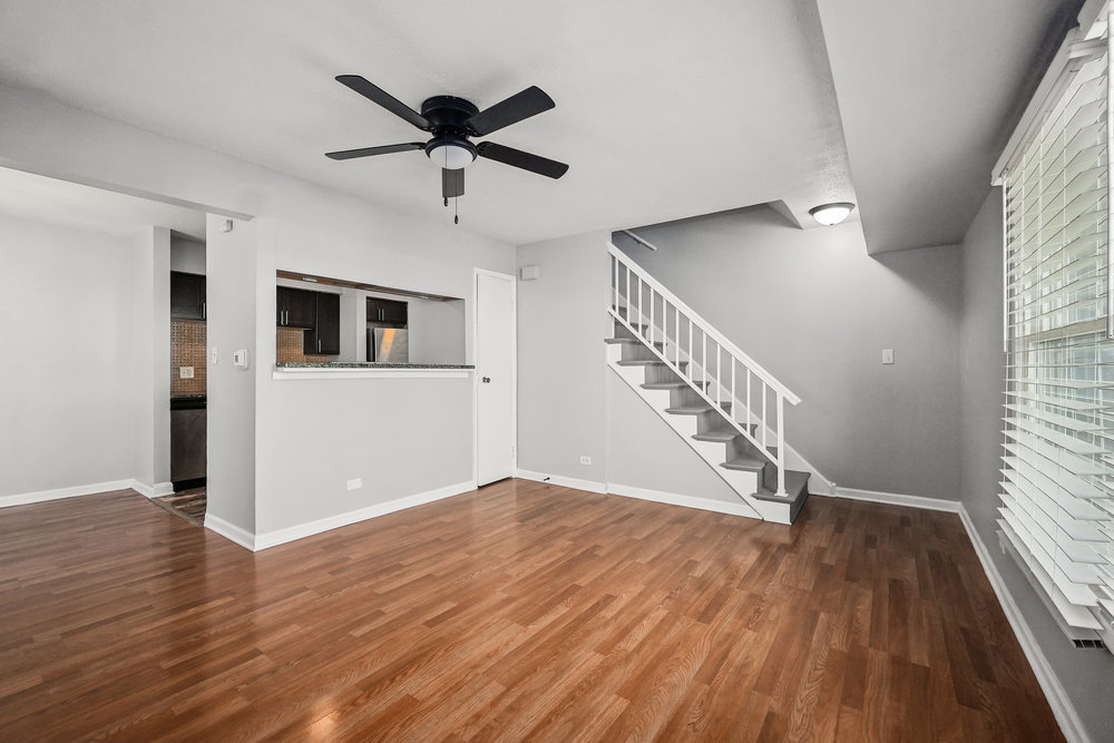 1390 N Glen Circle #B, Aurora, IL 60506