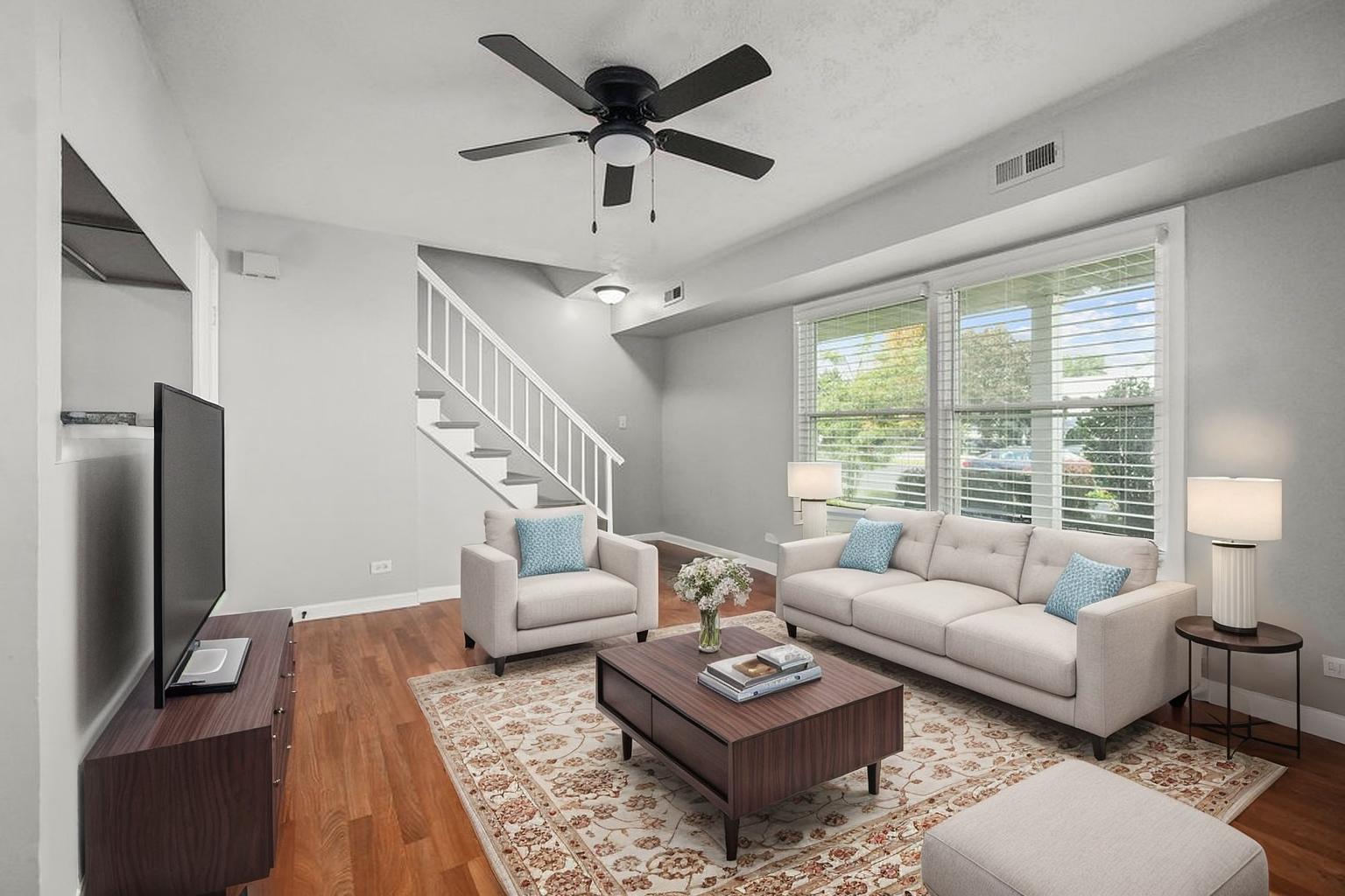 1390 N Glen Circle #B, Aurora, IL 60506