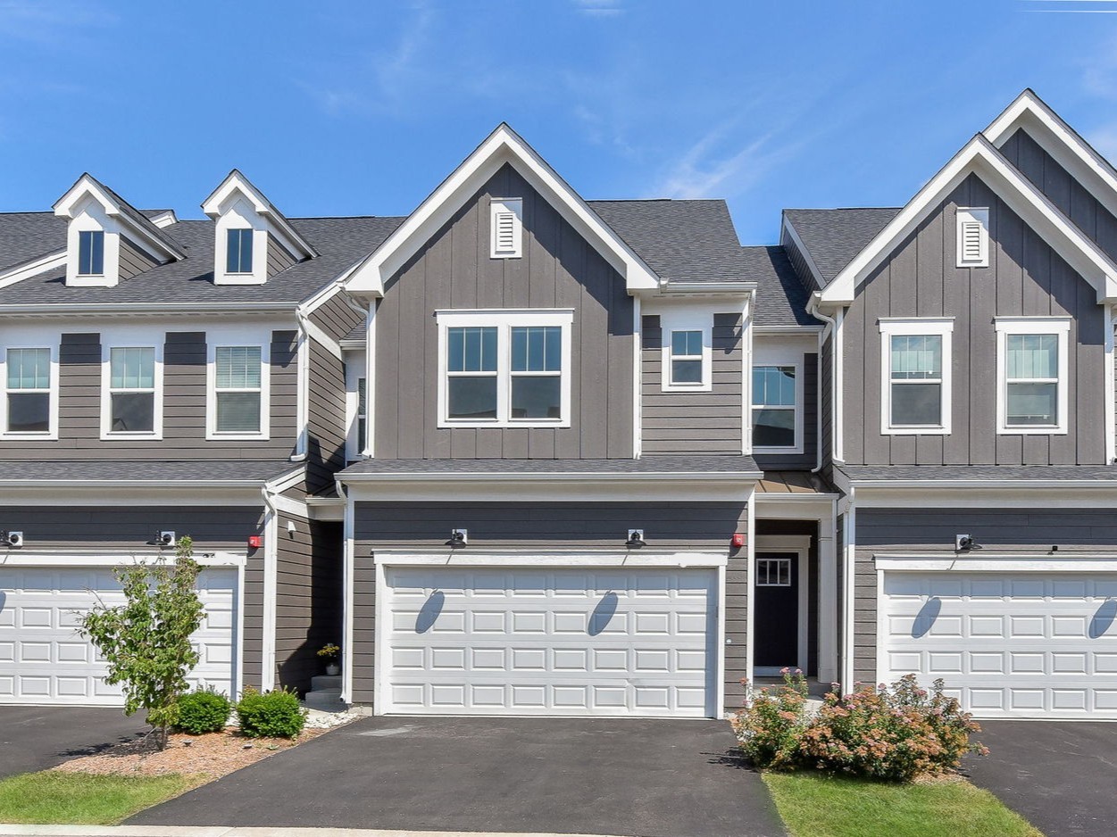 2110 Weatherbee Lane, Naperville, IL 60563