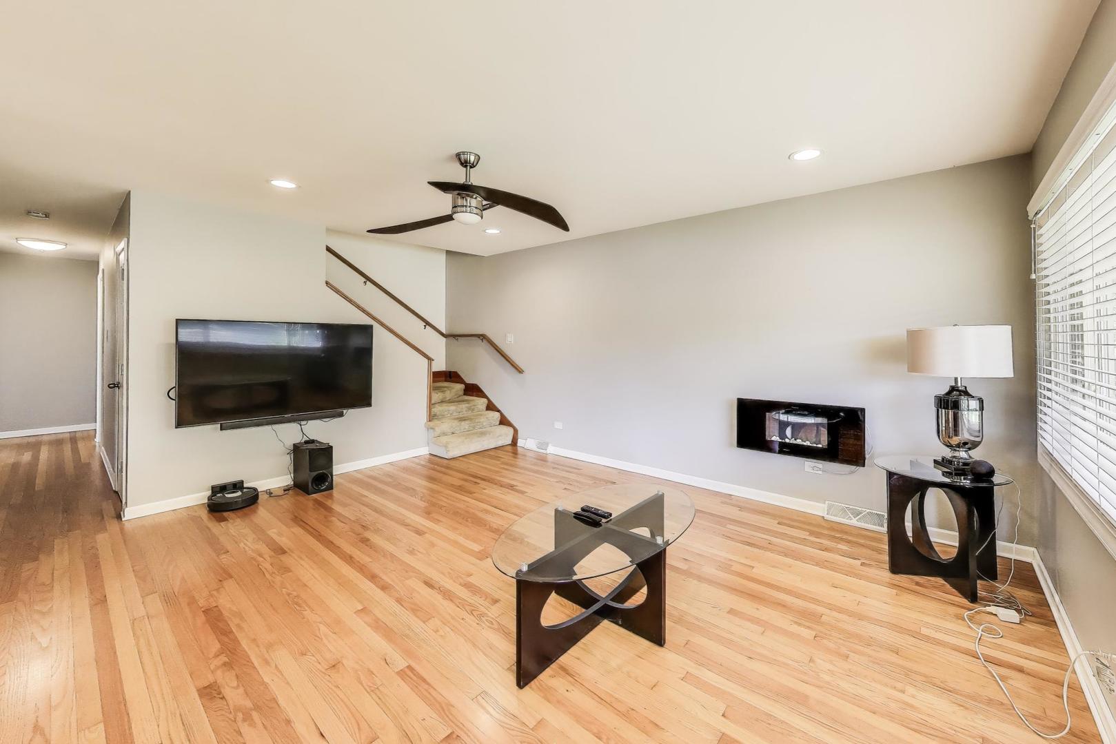 7808 S 78th Court, Bridgeview, IL 60455