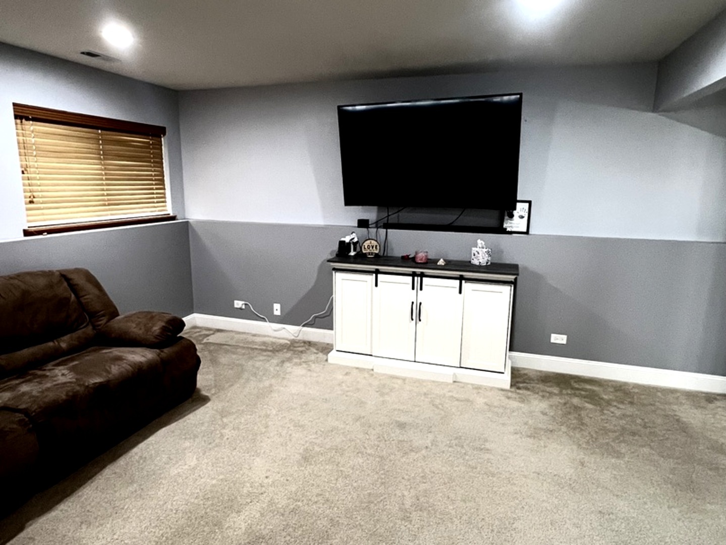 3404 Sarah Drive, Zion, IL 60099