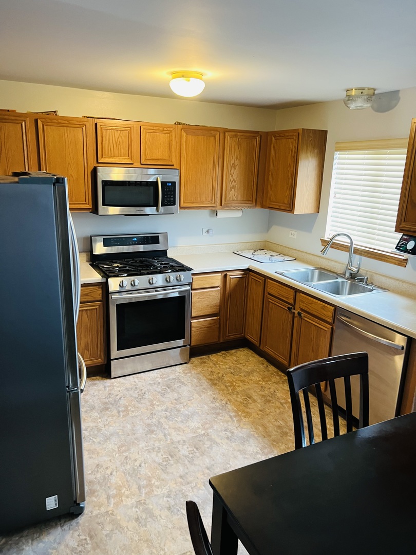 3404 Sarah Drive, Zion, IL 60099