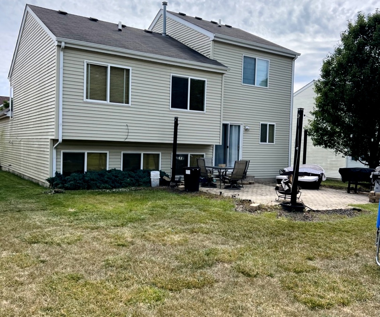 3404 Sarah Drive, Zion, IL 60099