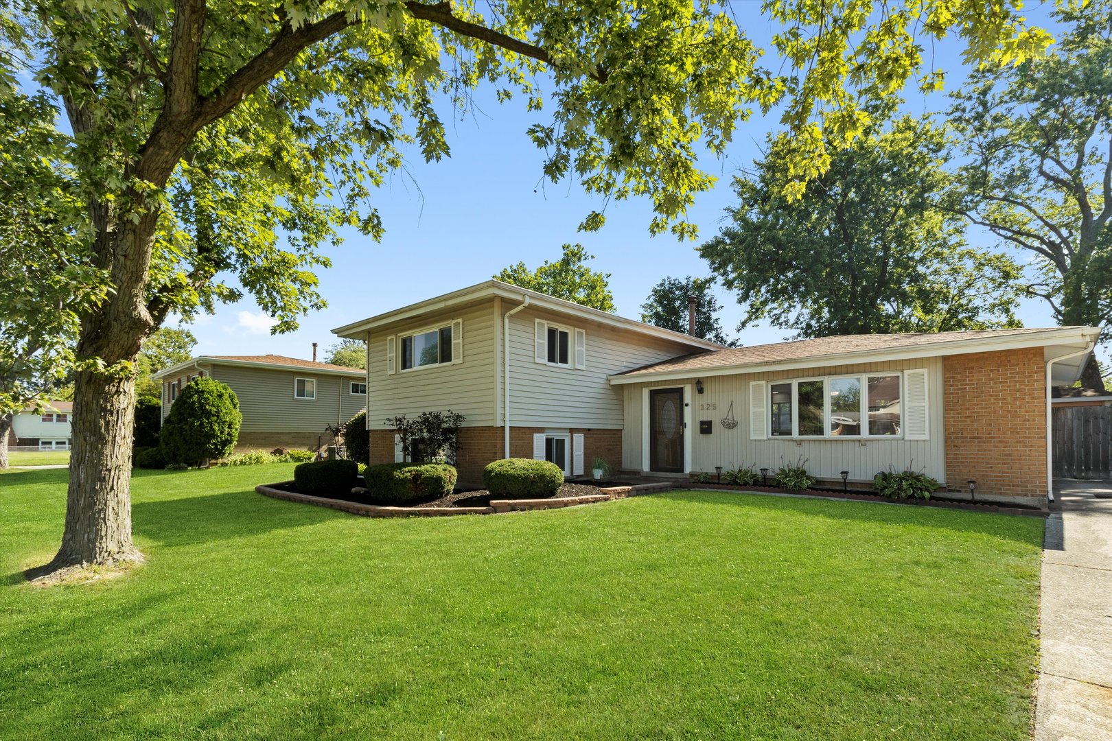 325 Indiana Street, Park Forest, IL 60466