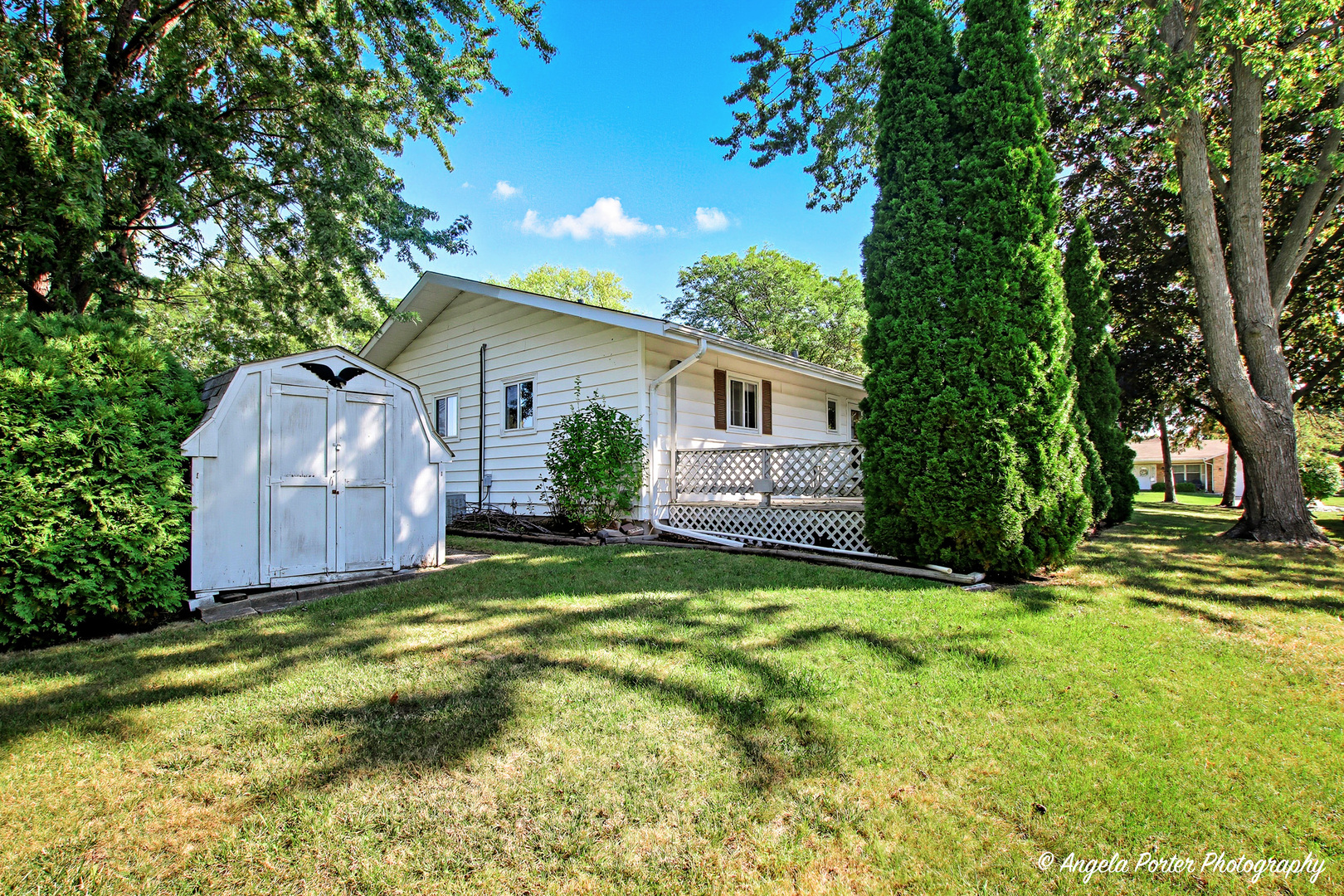 558 1st Street, Antioch, IL 60002