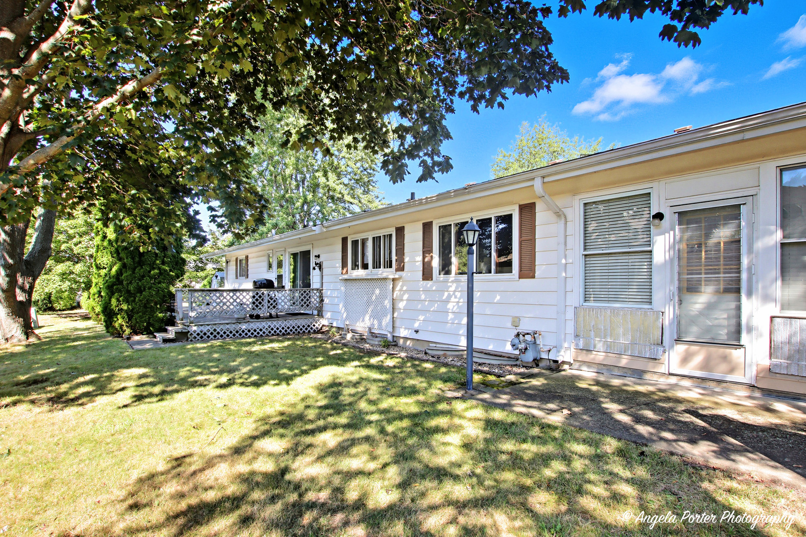 558 1st Street, Antioch, IL 60002
