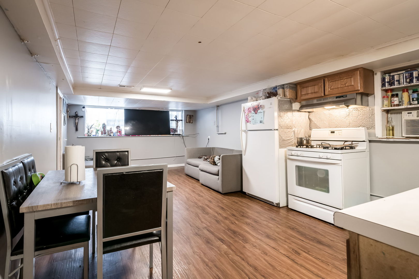 4554 S WASHTENAW Avenue, Chicago, IL 60632