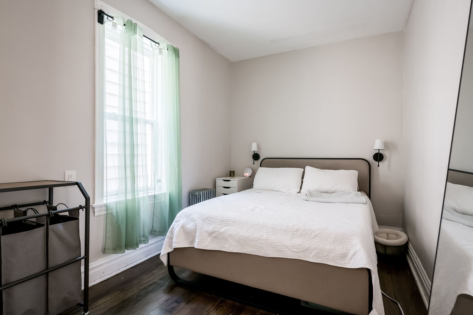 4554 S WASHTENAW Avenue, Chicago, IL 60632