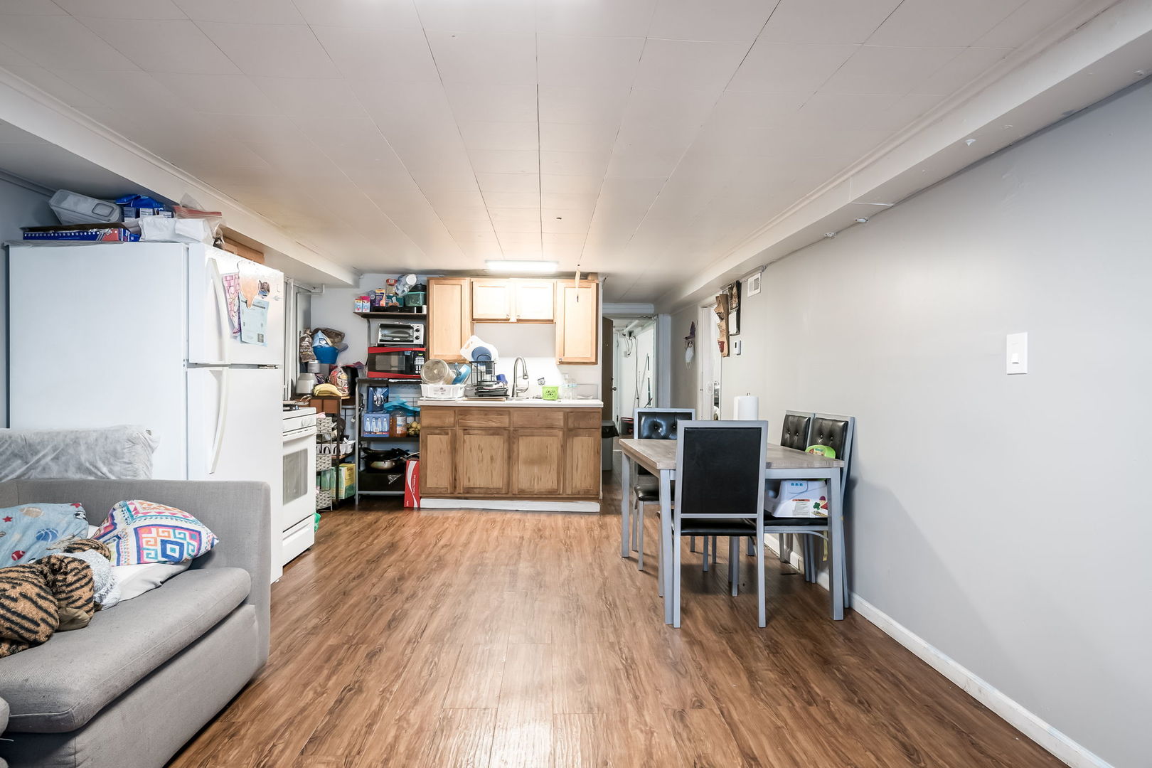 4554 S WASHTENAW Avenue, Chicago, IL 60632