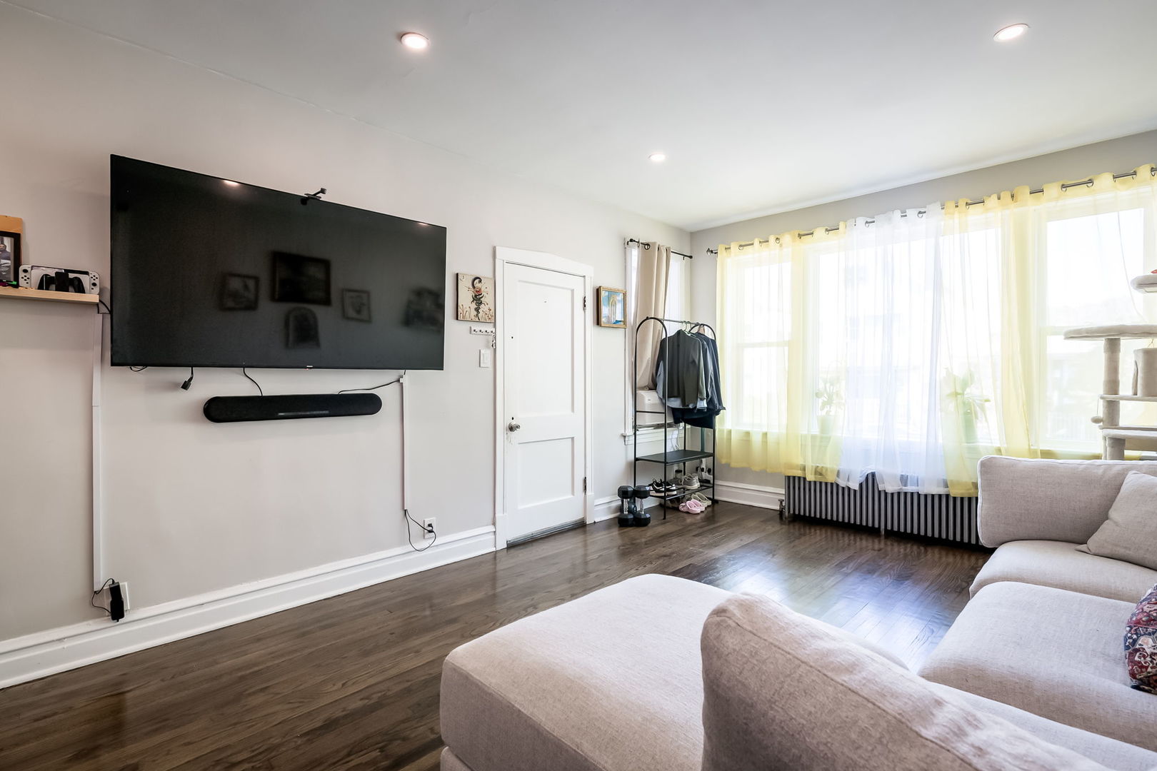 4554 S WASHTENAW Avenue, Chicago, IL 60632