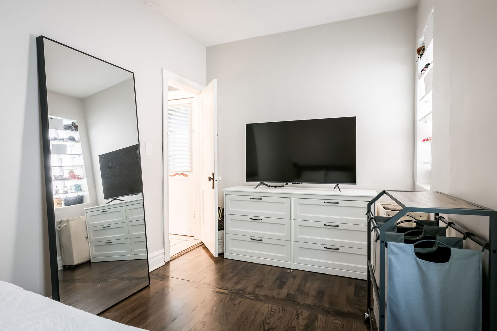 4554 S WASHTENAW Avenue, Chicago, IL 60632