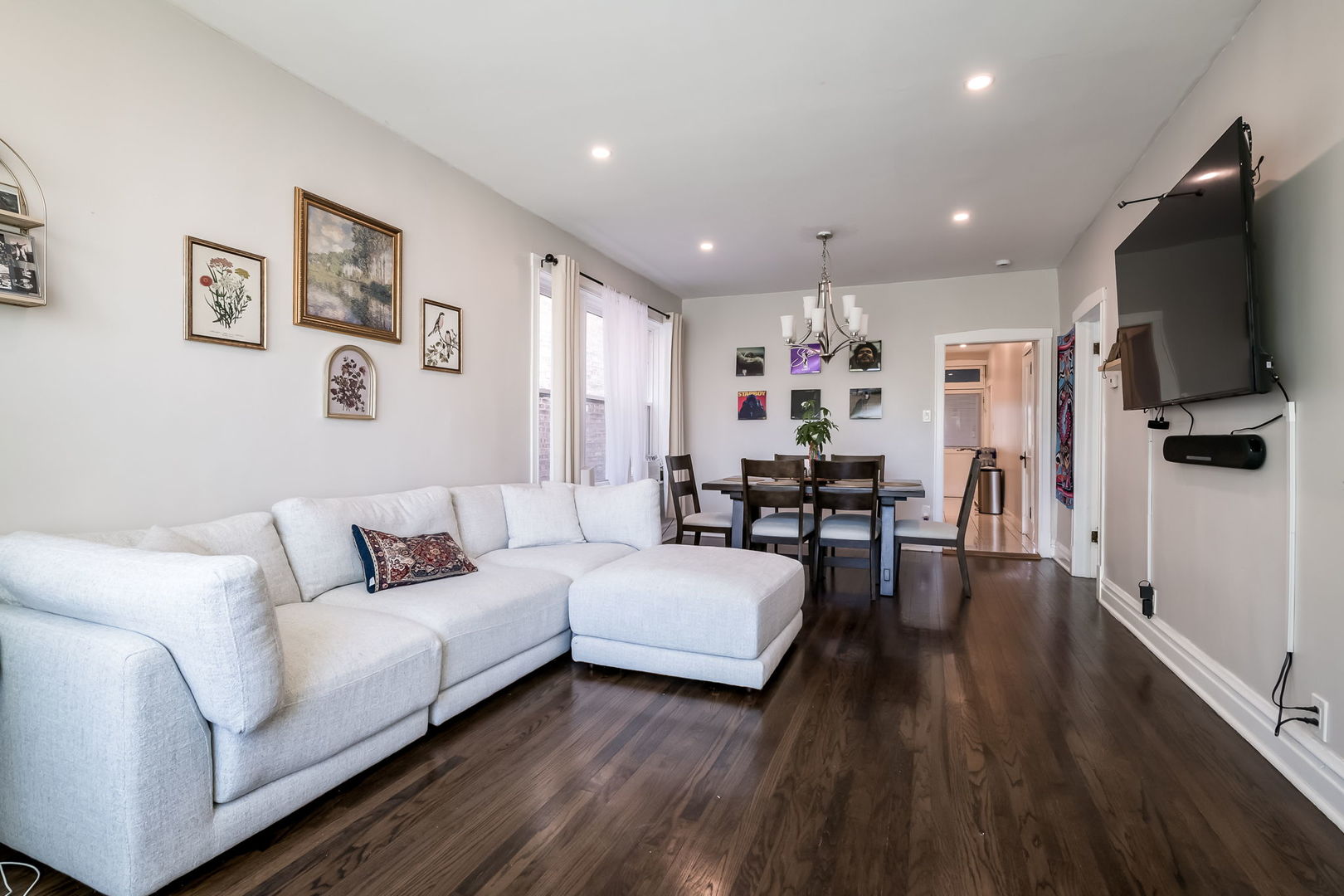 4554 S WASHTENAW Avenue, Chicago, IL 60632